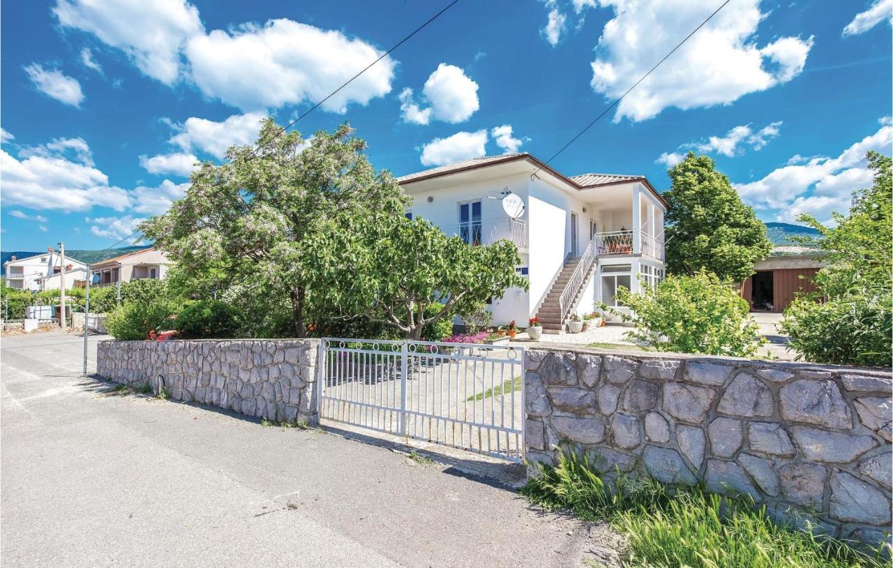 2 Bedroom Stunning Apartment In Novi Vinodolski Exterior photo